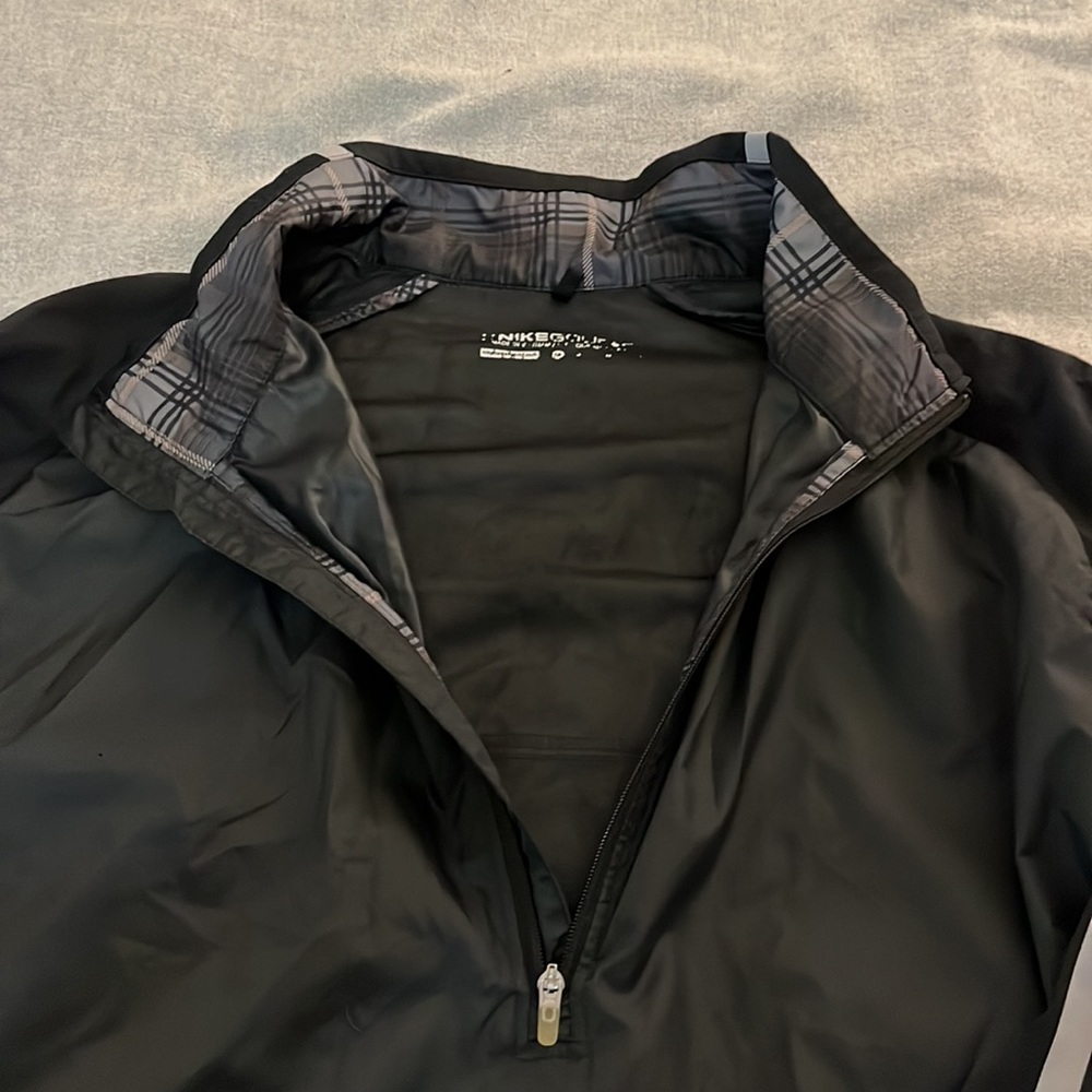Nike Golf Wind Jacket Medium - image 2